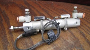 SMC CDG1UN20-75 Pneumatic Air Cylinder 20mm Bore 75mm Stroke with limit Sensors - Picture 1 of 3