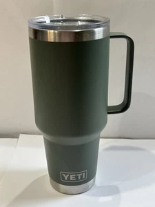 YETI RAMBLER TRAVEL MUG SIDE HANDLE NO STRAW ARMY GREEN TUMBLER 42 OZ - Bild 1 von 6