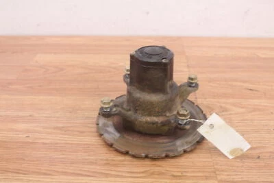 2000 POLARIS MAGNUM 325 4X4 Front Left Or Right Hub w/ Disc and Hillard Clutch - Image 1 of 4
