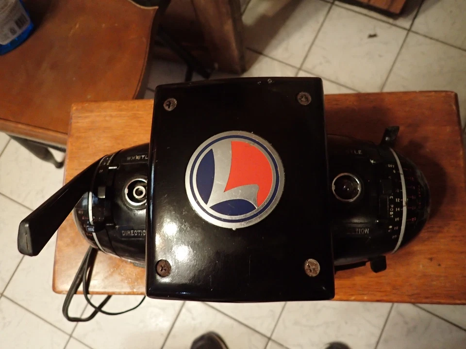 Transformador Lionel Multi Control "Trainmaster" Tipo ZW 250 vatios sin probar Foto 1 de 4