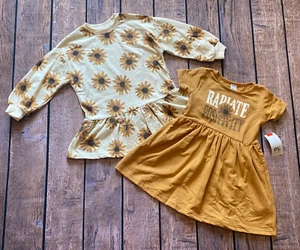 Toddler Girl Size 3 PL Kids Ivory & Tan Flower Short & Long Sleeve Tops 2 Piece - Picture 1 of 3