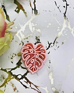 Monstera Leaf 3.5 cm polymer clay cutter - Picture 1 of 3