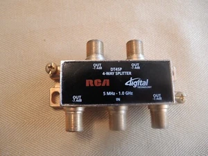 RCA Digital Technology 4 Way Digital RF Coaxial Distribution CATV Splitter DT4SP - Picture 1 of 5