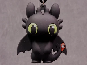 How to Train Your Dragon NEW * Toothless Clip * Blind Bag Key Chain Monogram - Picture 1 of 7