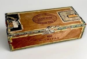 Vintage Wooden Cigar Box Dannemann Brazil Reynitas DAMAGED - Picture 1 of 10