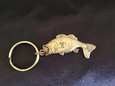Бас брелок North American рыболовный клуб рыбы кольцо для ключей большой рот латуни винтажный. - Изображение 1 из 4