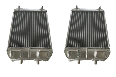 Dos radiadores auxiliares para Audi RS3 RS5 RS6 RS7 S8 TT TTS 2015-2023 8K01212C Foto 1 de 4