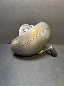 Vintage Magic Hostess Juicer Reamer metal Farmhouse Mid Century Modern MCM READ - Picture 1 of 6