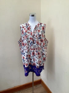 Plus Size 22 Sleeveless Tunic Top Floral With Diamantés Lovely Condition - Picture 1 of 6