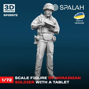 Soldado ucraniano con una tableta Figura Escala Modelo 1:72 Spalah SP25572 - Imagen 1 de 3