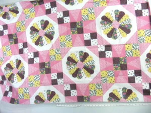 Cheater Quilt Top Material By The Yard,90" wide,"Dresden Patch Rose" - Picture 1 of 1
