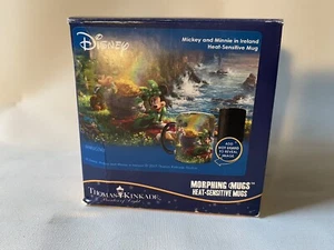 Taza Thomas Kinkade Disney Morphing Mickey & Minnie en Irlanda cambio de color - Imagen 1 de 3