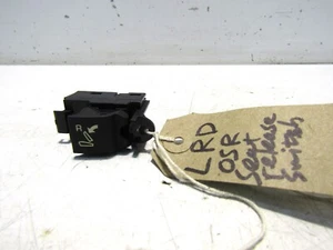 LAND ROVER DISCOVERY SPORT 2015-19 OFFSIDE REAR SEAT RELEASE SWITCH (7ST)  P0214 - Picture 1 of 8