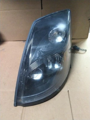 VOLVO VNL HEADLAMP ASSEMBLY 3751171 Foto 1 de 4