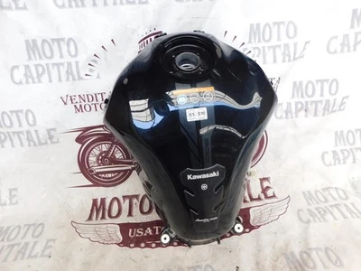 SERBATOIO + POMPA CARBURANTE BENZINA CON GRAFFI KAWASAKI Z 900 2023 - Immagine 1 di 4