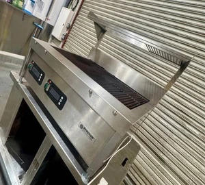 Gas Synergy Grill ST900D - 6 Months Old - Picture 1 of 5
