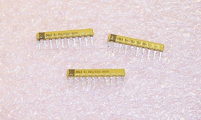 DALE VISHAY QTY (100) 220 Ohm 330 Ohm 10 PIN SIP DUAL RESISTOR NETWORKS CSC10A05-221/331G