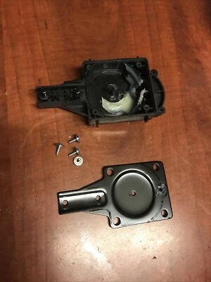 Genuine Part Gear Case Assy Homelite 17”2.7A Electric Hedge Trimmer Ut44110E - Image 1 of 4