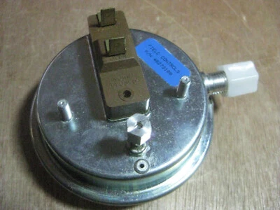 NEW Field Controls 46273100 Adjustable Pressure Switch