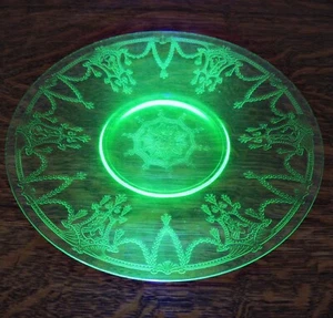 Hocking Cameo Ballerina Green Uranium Depression Glass 10 Inch Sandwich Plate - Picture 1 of 6