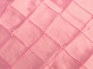TELA DE TAFETÁN ROSA 2"X2" DIAMANTE PINTUCK POR YARDA - Imagen 1 de 1