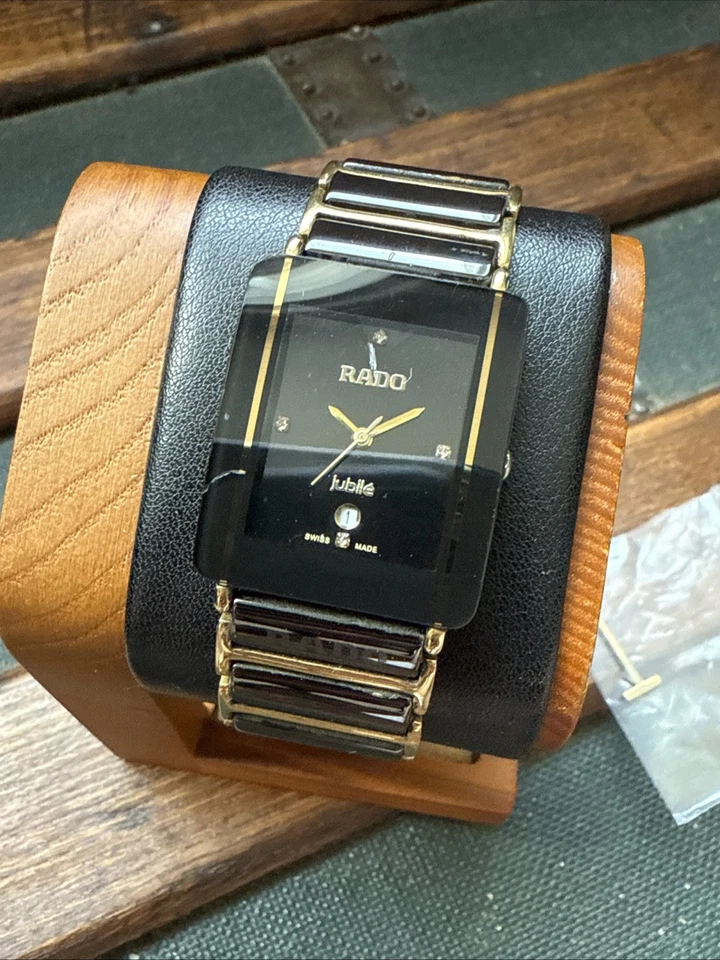Rado Jubile Diastar 男女通用手表 * 160.0282.3 黑色陶瓷和金色二手状况完好 — 第 1/4 张图片