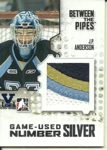 2009-10 Between The Pipes Numbers Silver #M01 J.P. Anderson 1 of 3 Vault /1 - Bild 1 von 1