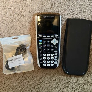 Texas Instruments TI-84 Plus CE graphischer Taschenrechner & Ladekabel - getestet - Bild 1 von 9