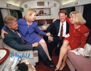 Hillary Clinton Signed Autograph 11x14 Photo Campaigning President Bill Clinton - Picture 1 of 2