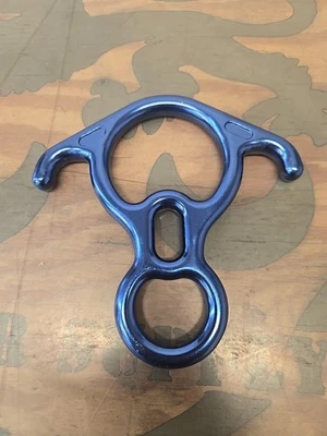 Figura Climb XRescue 8 Descender 45KN liga de alumínio azul - Imagem 1 de 4