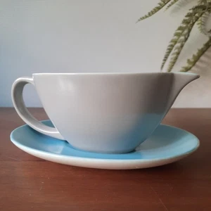 Poole Pottery Twin-tone Sky Blue Dove Grey Gravy / Sauce Boat with Saucer Tray. - Picture 1 of 8