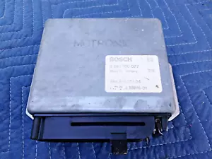 85-88 Porsche 944 924S DME ECU ECM Engine Computer Control Module 0261200077 OEM - Picture 1 of 8