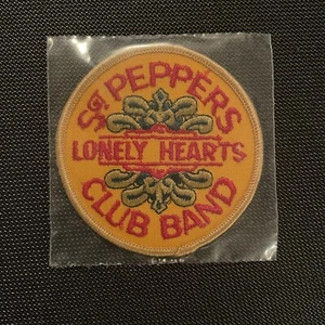 THE BEATLES VINTAGE, 60ER JAHRE SGT. PEPPERS LONELY HEARTS CLUB BAND PATCH, SEALED - Bild 1 von 4