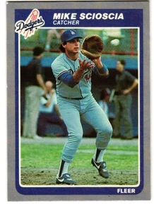 1985 Fleer #385 Mike Scioscia, Los Angeles Dodgers - Picture 1 of 2