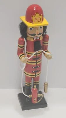 Cascanueces bombero - ¡Único y encantador! Foto 1 de 3