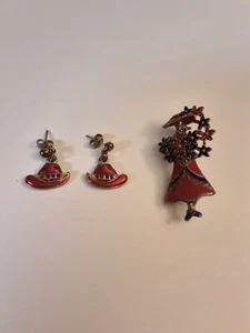Prendedor y pendientes perforados Red Hat Society - Imagen 1 de 4