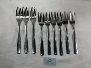9 Vintage Oneida Stainless Flatware Cutlery Table Dessert Fork 17.7 19 cm Dinner - Picture 1 of 12
