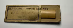 Niles, Ohio Bernard's Music Shop Vintage Advertising Reed Holder & 2 Reeds - Picture 1 of 4