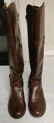 Botas de cuero marrón hasta la rodilla Gbg Guess para mujer talla 8 1/2 Foto 1 de 4