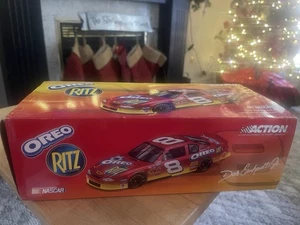 #8 DALE EARNHARDT JR. 1/18 "OREO / RITZ" CUP CAR 2003 ACTION - Picture 1 of 2
