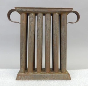 Antiguo fabricante de moldes de velas de metal estaño primitivo 12 agujeros cónicos era de la Guerra Civil 9" - Imagen 1 de 7