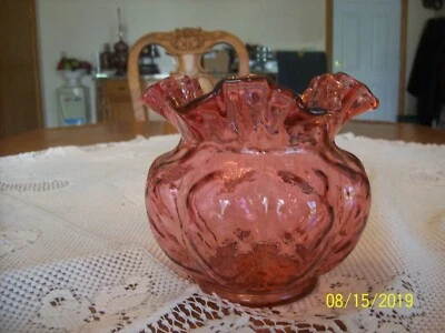 Jarrón Fenton Rose Bowl Arándano Melón Forma Borde con Volantes De Colección Años 70 Foto 1 de 4