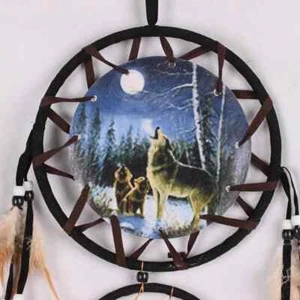 Atrapasueños grande con plumas, diseño protector de lobo - Stock Reino Unido - Imagen 1 de 3