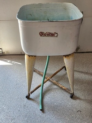Vintage ONE MINUTE  Wash Tub ON WHEELS KELLOGG IOWA - Image 1 of 4