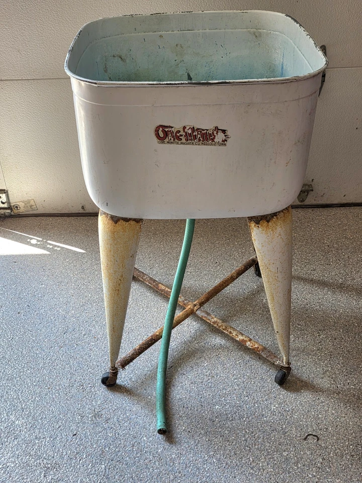 Vintage ONE MINUTE  Wash Tub ON WHEELS KELLOGG IOWA - Image 1 of 4
