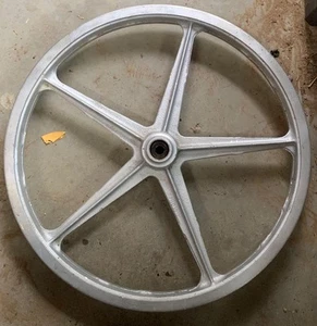 Vintage Old School Mongoose MotoMag 1 Chatsworth BMX Front Wheel No Webbing - Picture 1 of 5