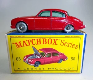 Matchbox RW 65B Jaguar 3.4 rojo plata ruedas perfectas en excelente caja "D" - Imagen 1 de 12