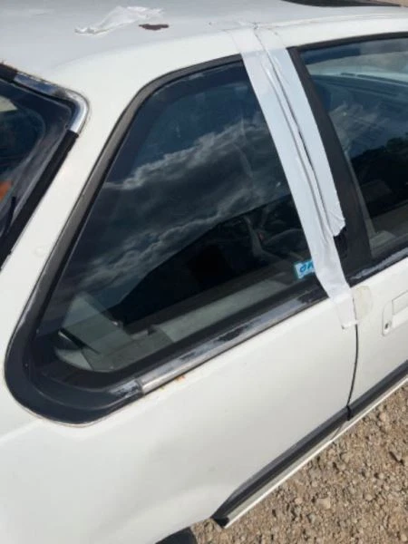 Quarto de vidro traseiro direito passageiro Honda Prelude SI 1988 OEM - Imagem 1 de 4