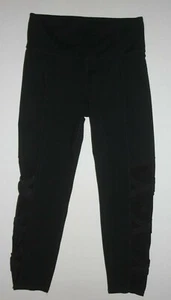 Athleta schwarze Capri-Leggings mit geradem Bein - Small-Criss Cross mit Netz - Bild 1 von 5
