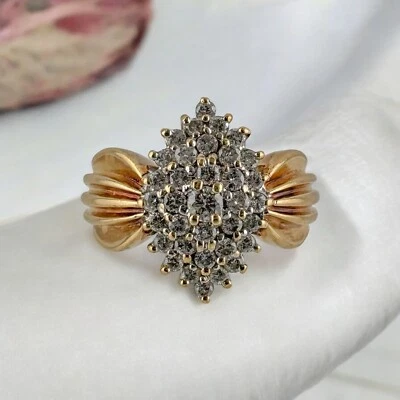 Anillo vintage de oro amarillo de 10 quilates redondo corte brillante con racimo de diamantes 0,55 quilates Foto 1 de 4